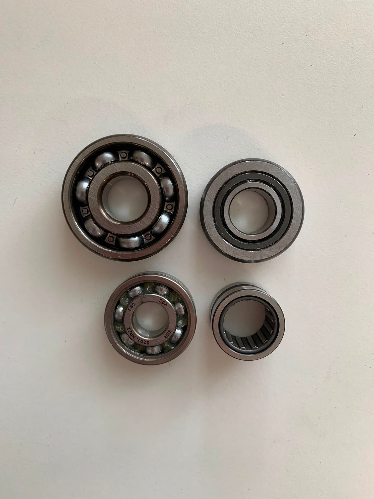 Tasapainoakselin laakerit Husqvarna SM/WRE 125 97-13