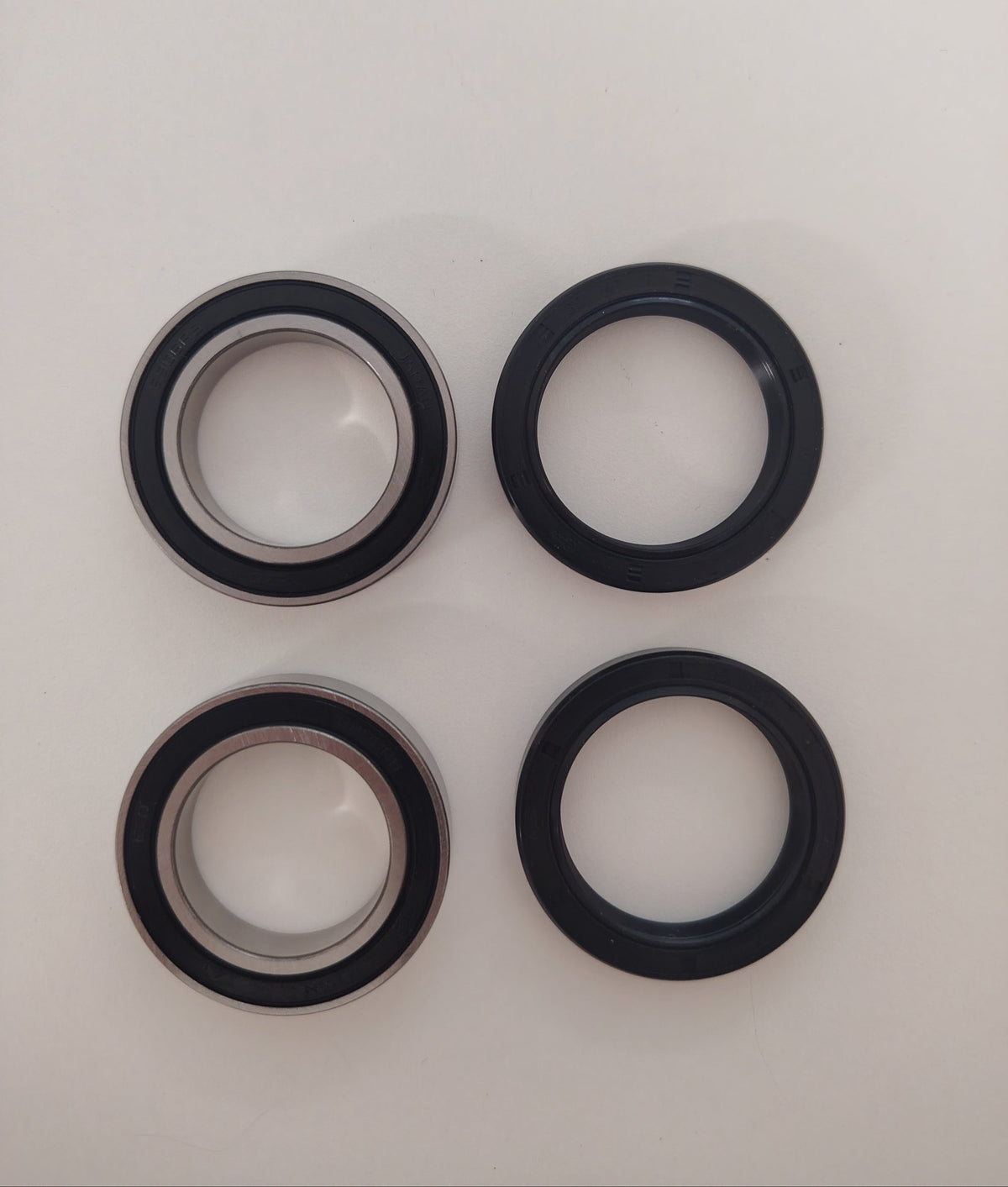 Etuvanteen pyöränlaakerisarja KTM 125-530 04-23
